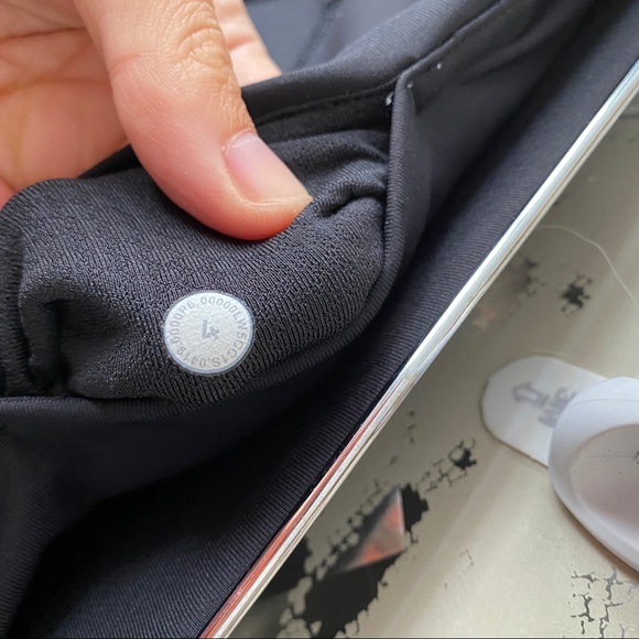 💜SOLD💜LULULEMON Black Mesh Full Length Tights 4 - Picture 4 of 8